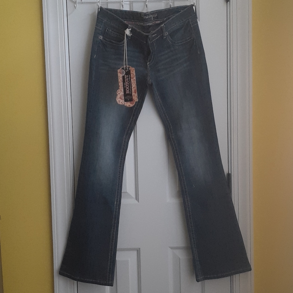 Amethysr Bootcut Jeans NWT